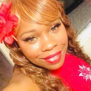 Meet your Posher, Parris